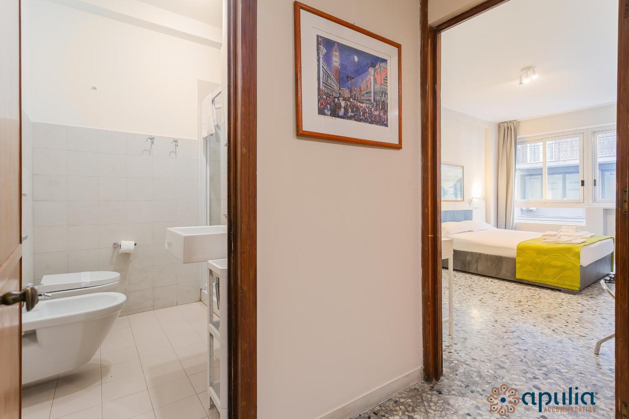 Piccinni Guesthouse By Apulia Accommodation 바리 외부 사진